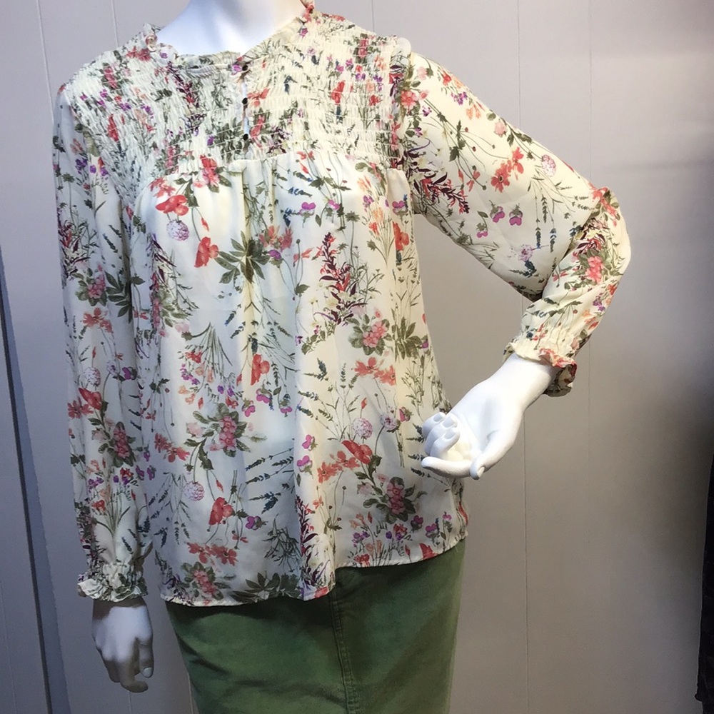 Cottage Core floral boho blouse Paraphrase feminine long sleeves ruffle cuffs